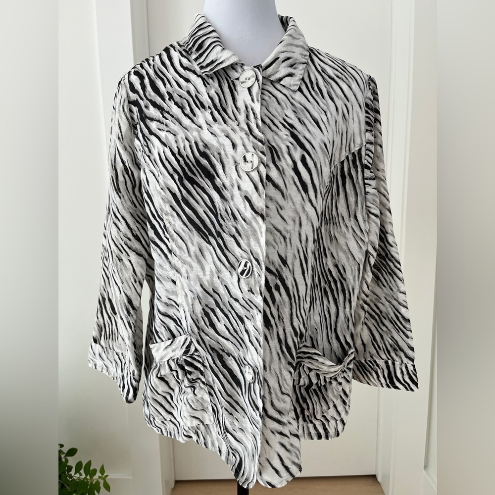 CHICO’S Lightweight Linen Jacket Zebra Print Summer Layer 3/4 Sleeve Safari Chic